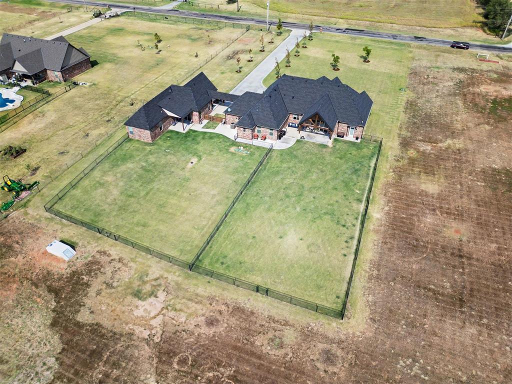 825 S Cimarron Road Property Photo 46