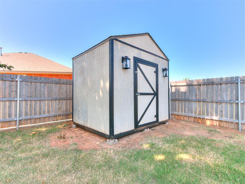 121 Meadows Lane Property Photo 17