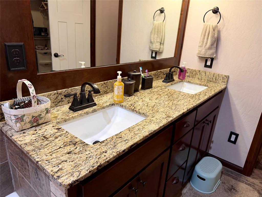 16809 Prado Drive Property Photo 11