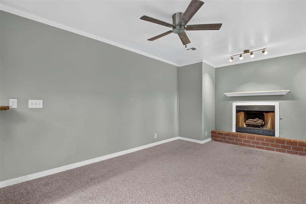 2932 Nw 67th Street Property Photo 16