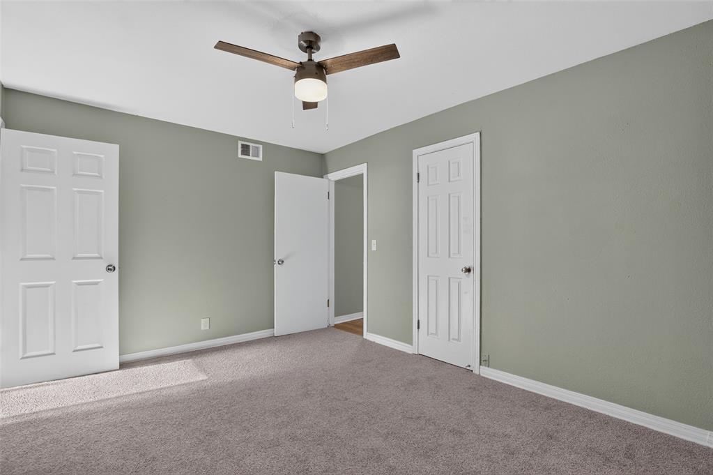 2932 Nw 67th Street Property Photo 24