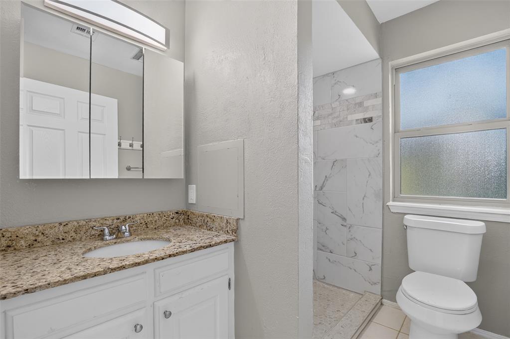 2932 Nw 67th Street Property Photo 29