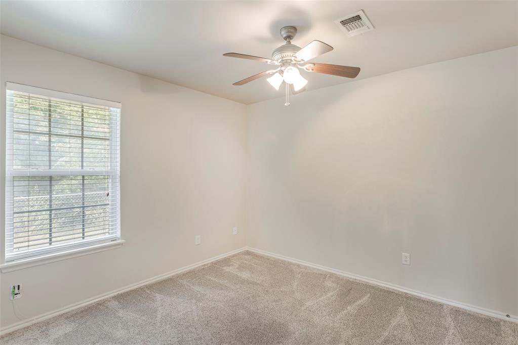 720 Hedgewood Drive Property Photo 14