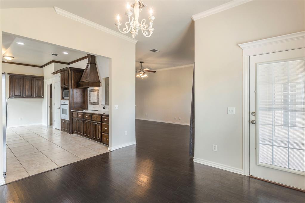 720 Hedgewood Drive Property Photo 15