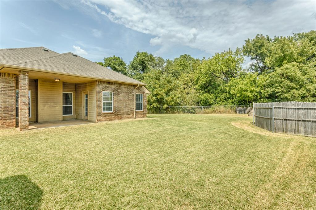 720 Hedgewood Drive Property Photo 29