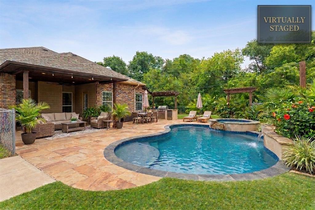 720 Hedgewood Drive Property Photo 31