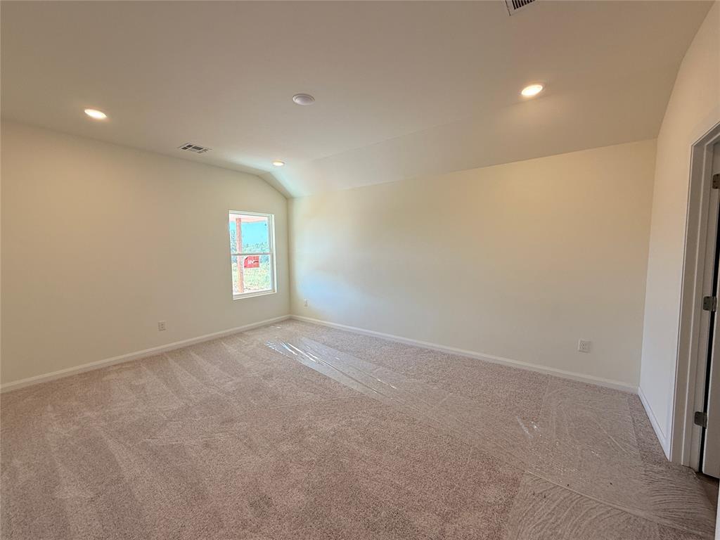 21224 Se 32nd Street Property Photo 4