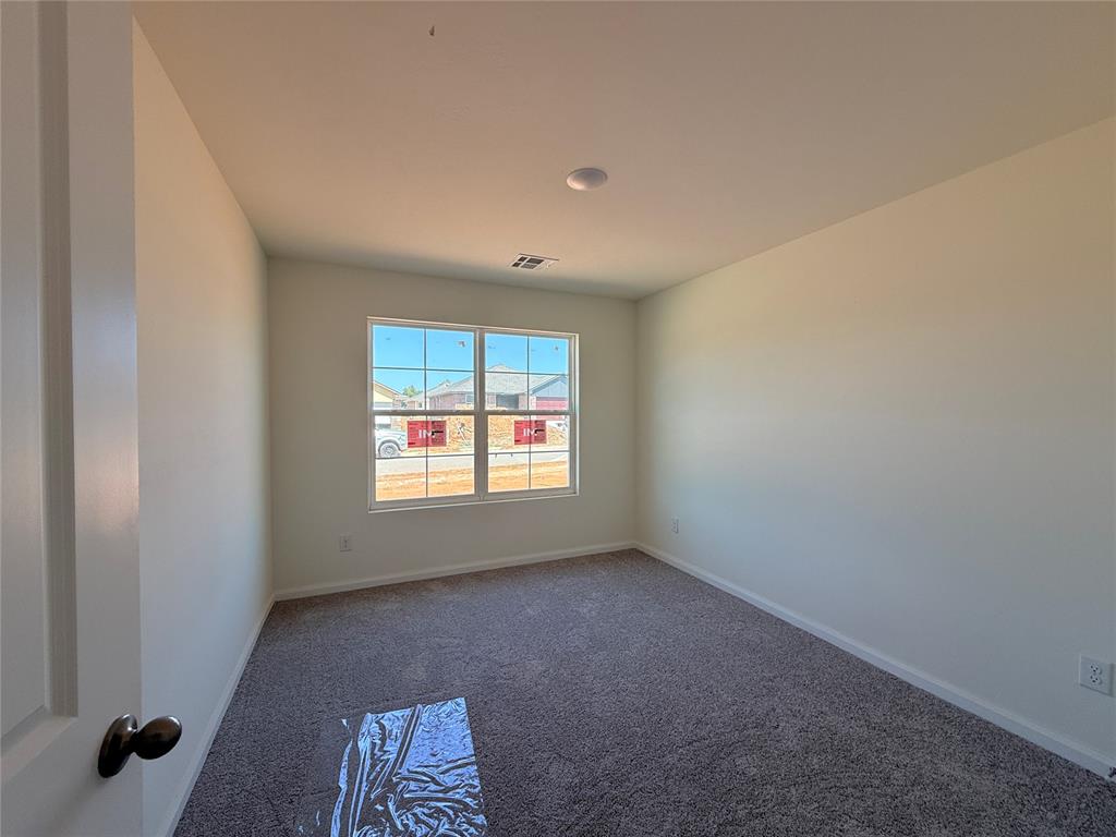 21224 Se 32nd Street Property Photo 5