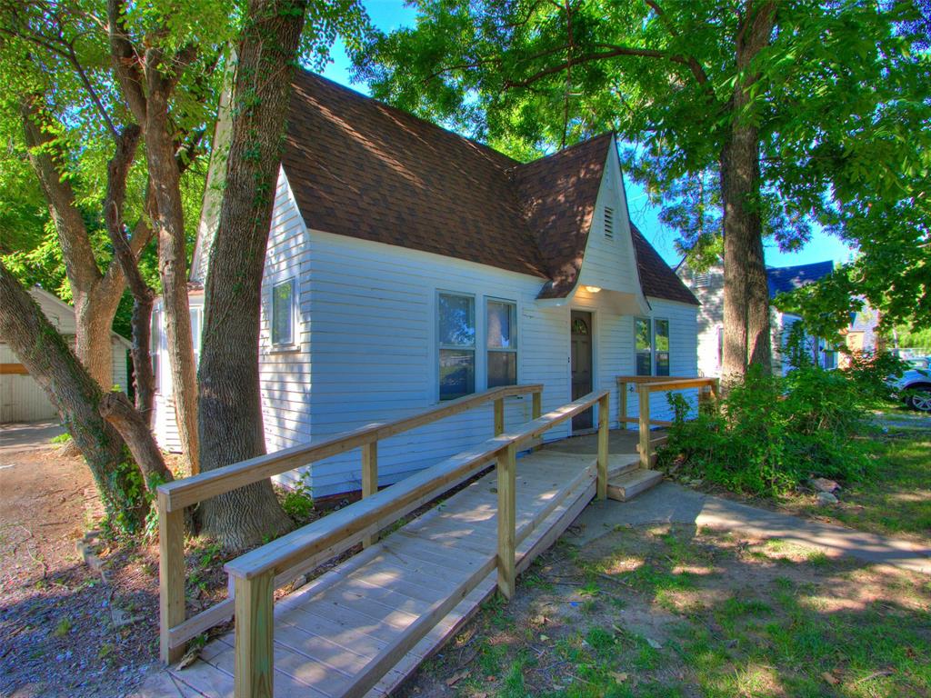 108 Keith Street Property Photo 2