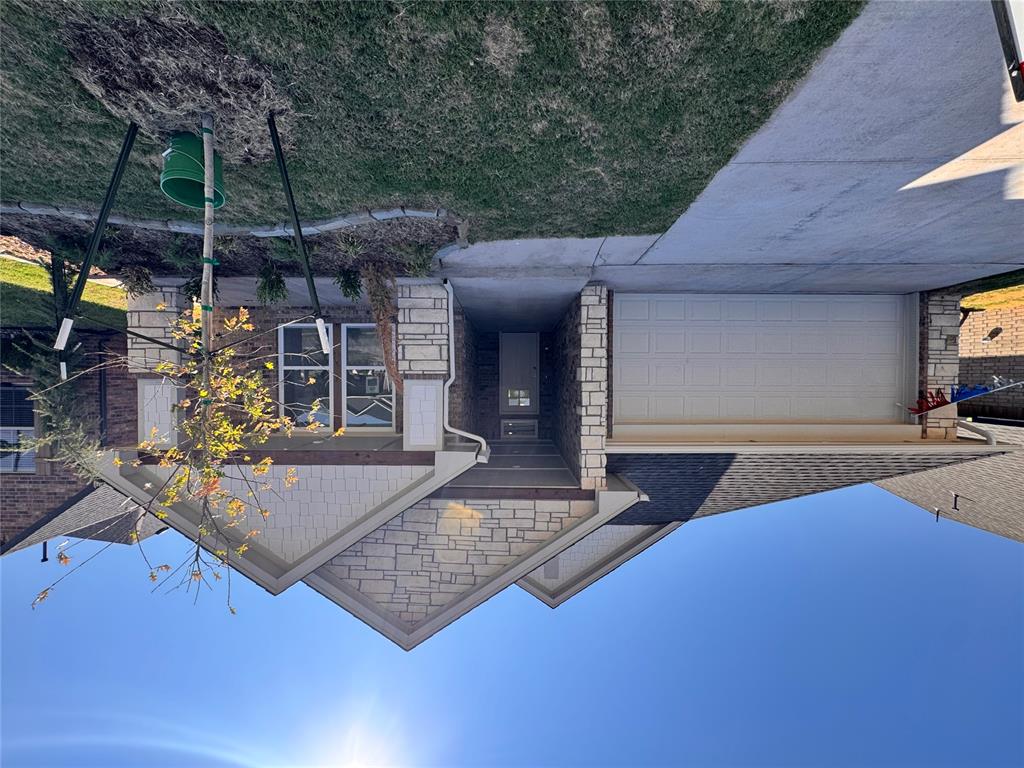 1308 Colonial Avenue Property Photo 1