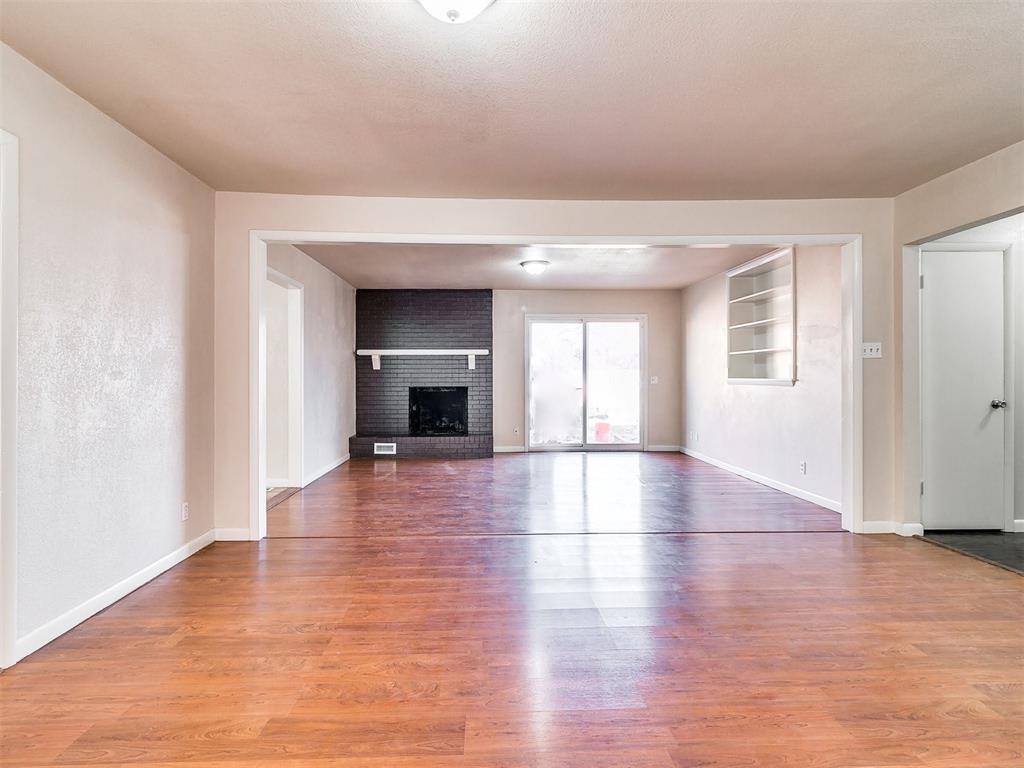 8420 N Harvey Place Property Photo 4