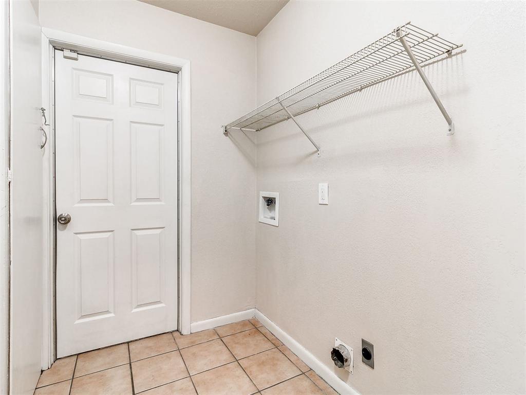 8420 N Harvey Place Property Photo 18