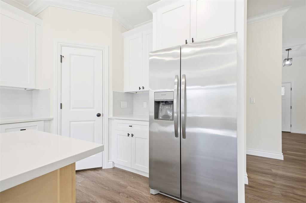 12444 Oak Alley Property Photo 6