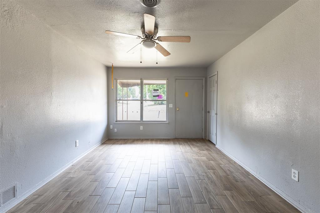 1500 Mcdonald Drive Property Photo 2