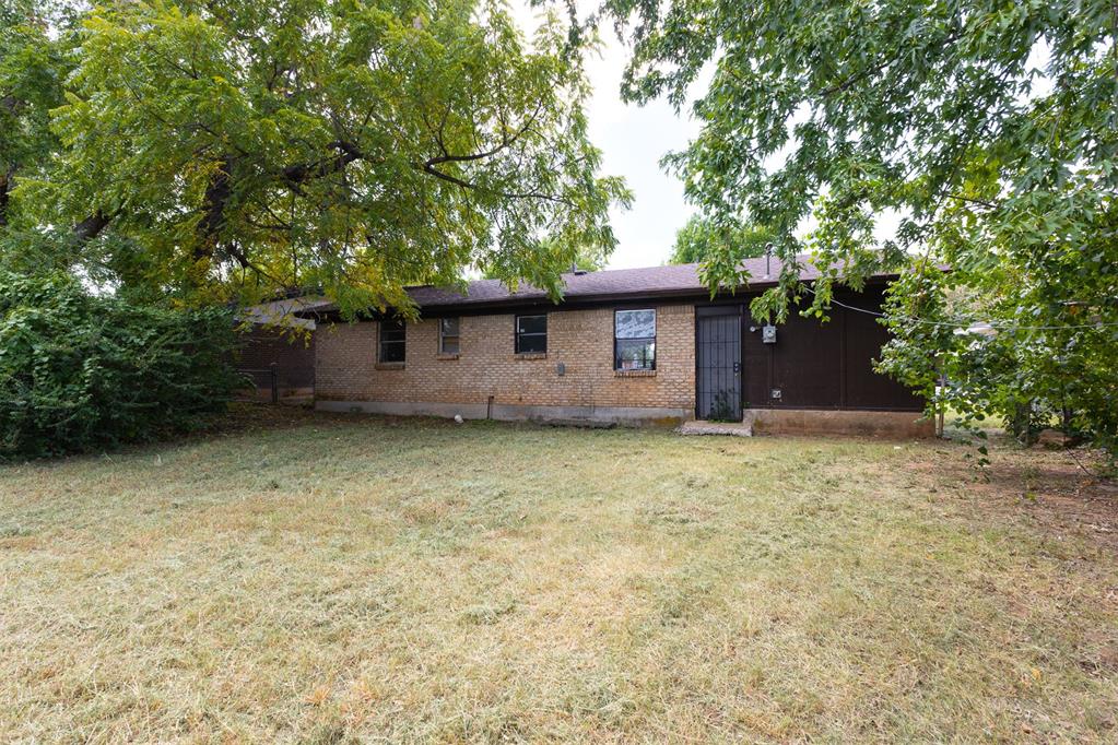 1500 Mcdonald Drive Property Photo 17