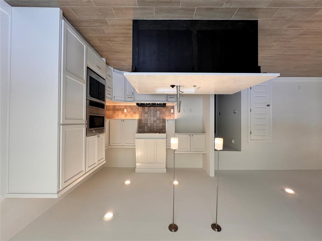 1316 Colonial Avenue Property Photo 4