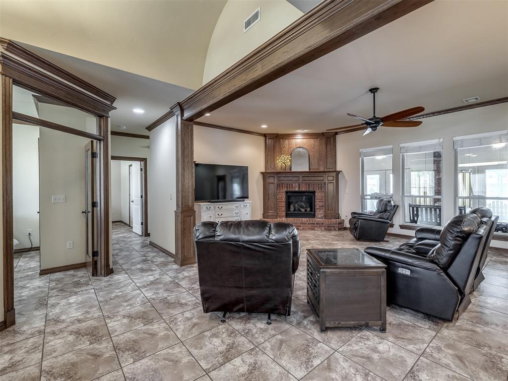 7701 Deer Meadow Drive Property Photo 5