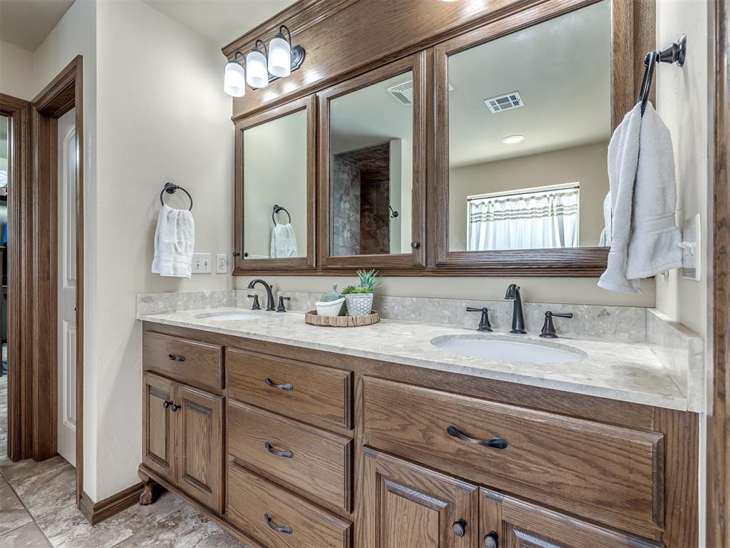 7701 Deer Meadow Drive Property Photo 24