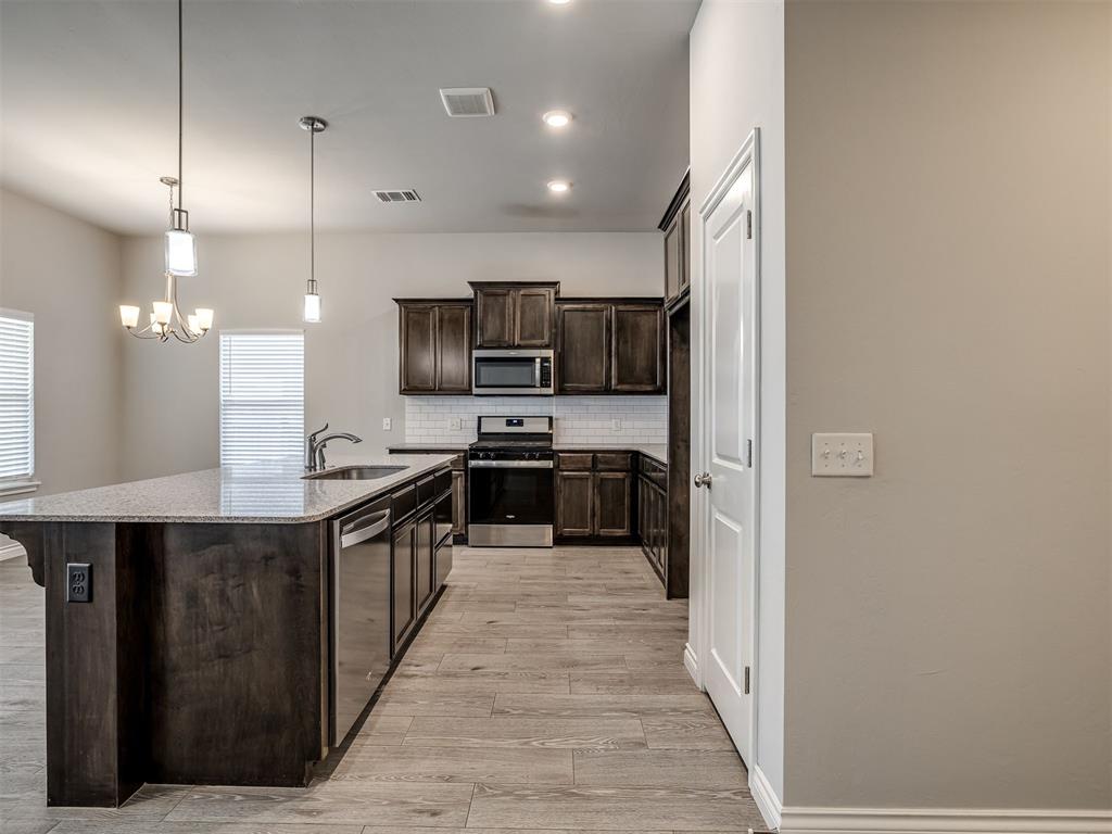 612 Blue Fish Court Property Photo 15