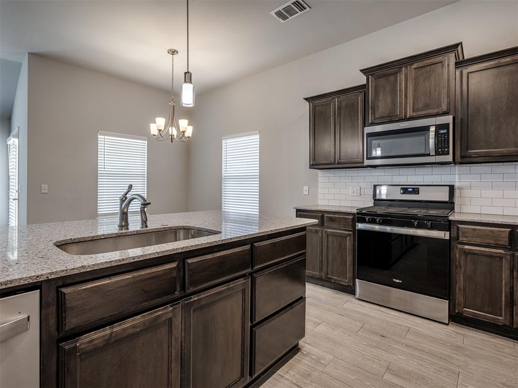 612 Blue Fish Court Property Photo 17