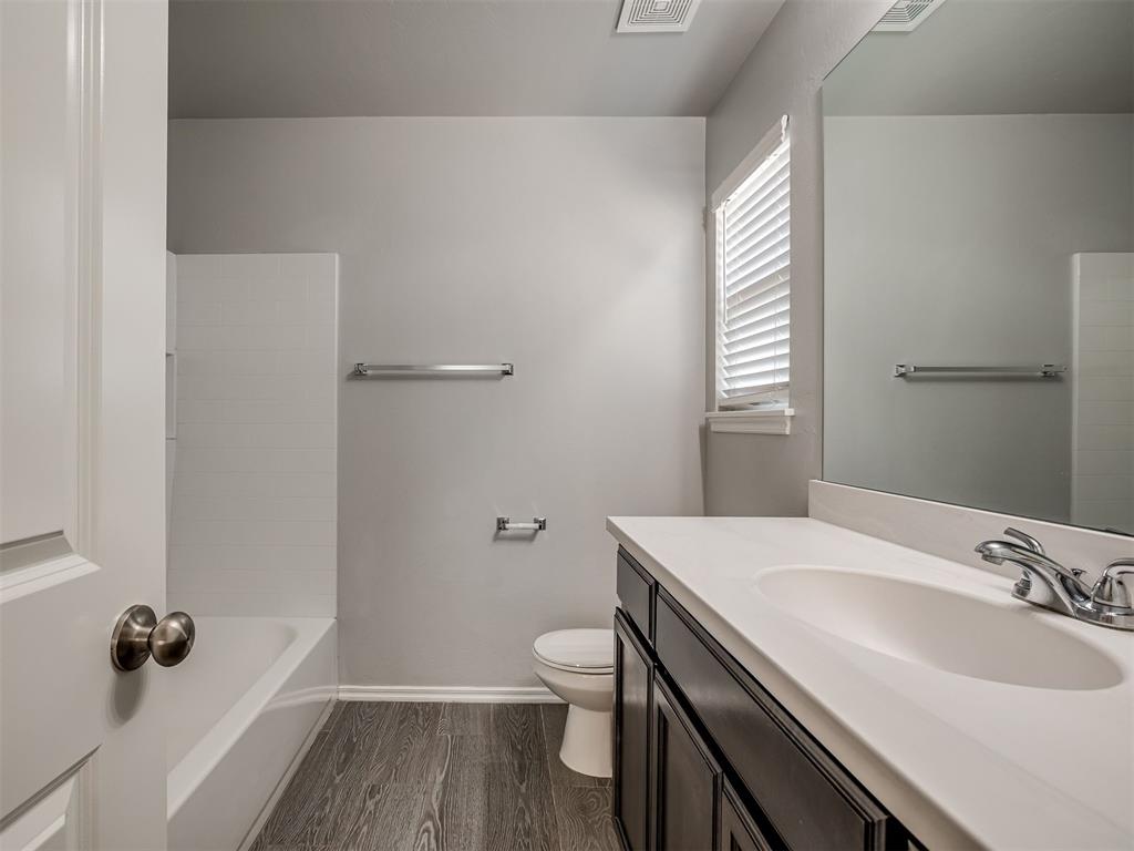 612 Blue Fish Court Property Photo 24