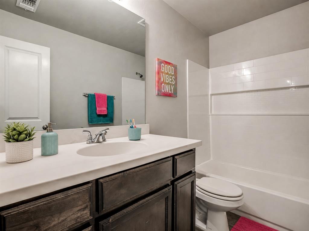 612 Blue Fish Court Property Photo 30