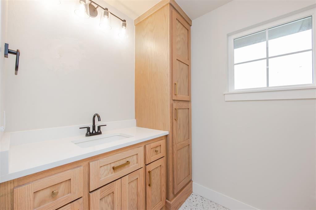 2920 Edgefield Lane Property Photo 41