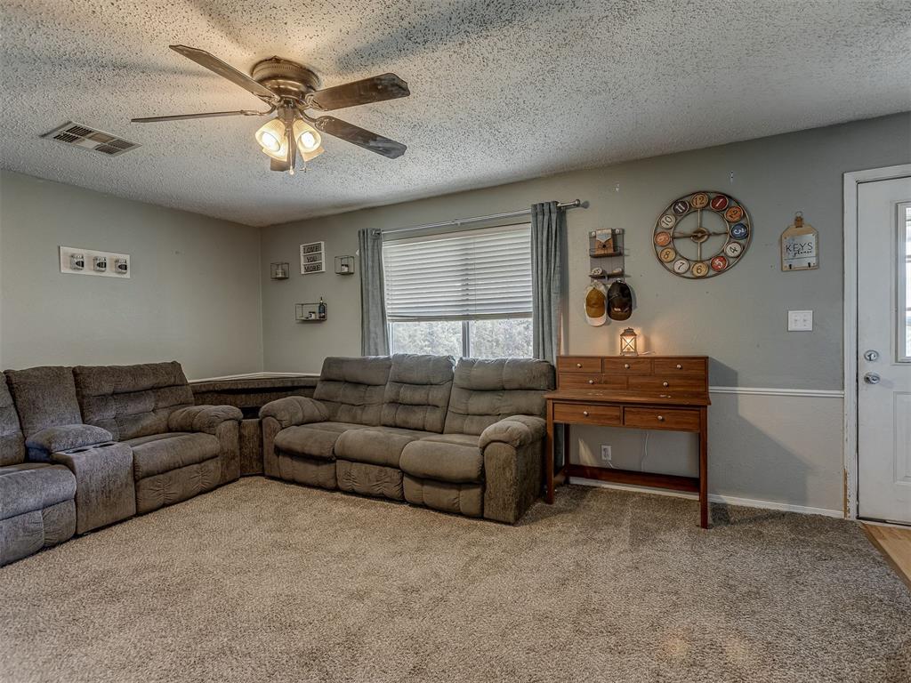 2 Clearpond Lane Property Photo 9