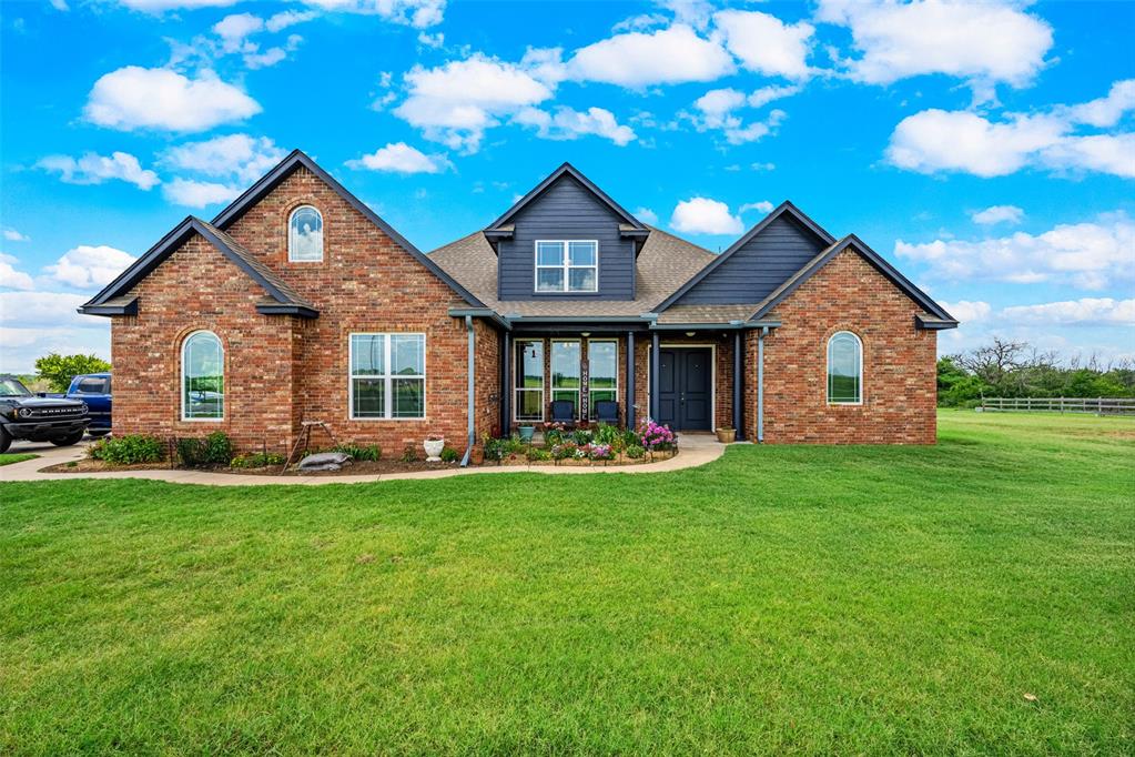 1243216 Property Photo 2