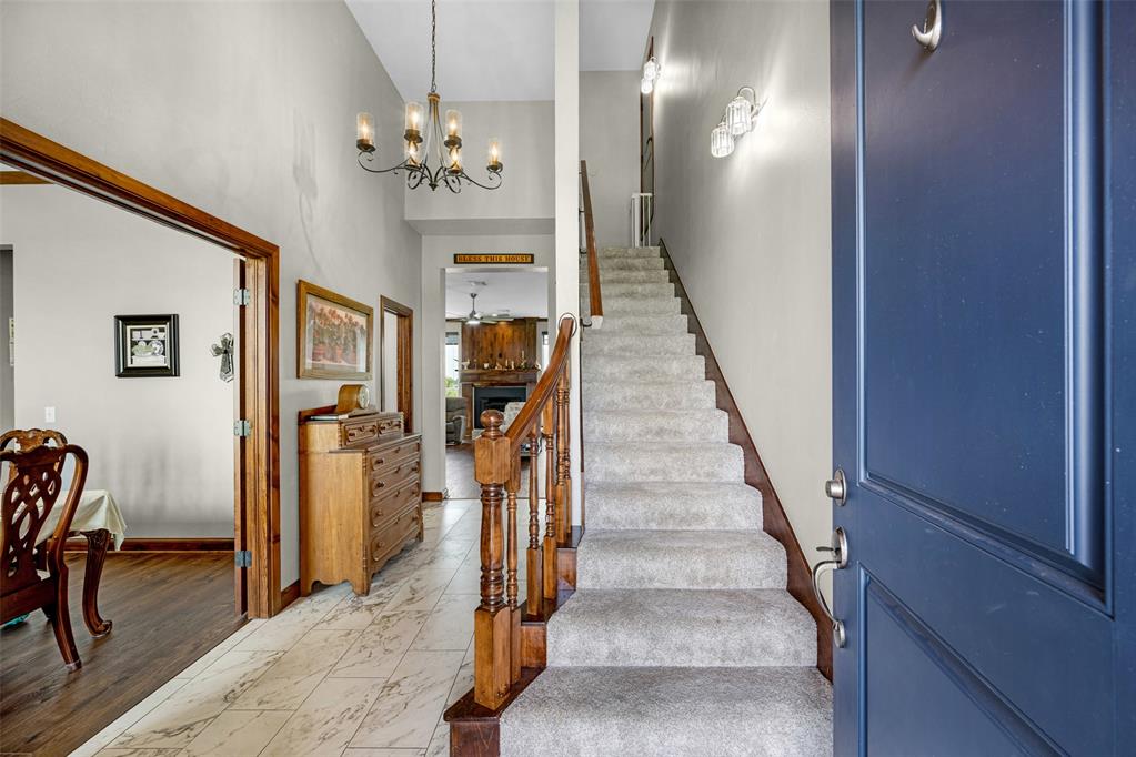 1243216 Property Photo 6