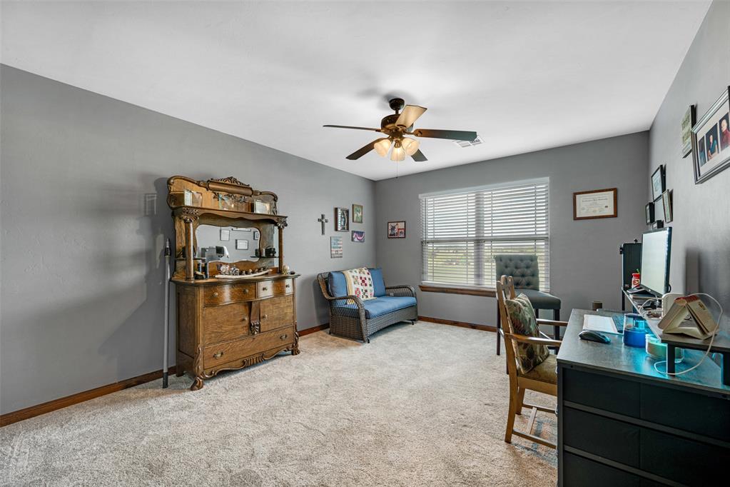 1243216 Property Photo 37