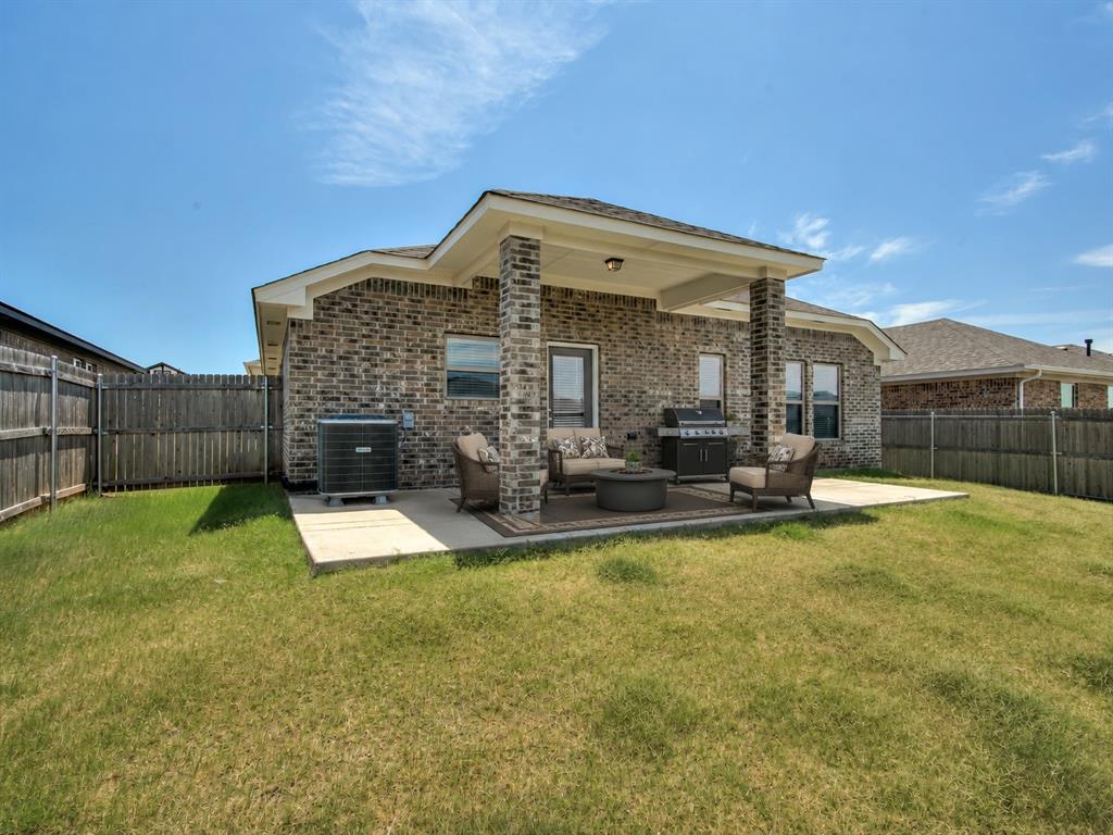 611 Red Cedar Way Property Photo 12