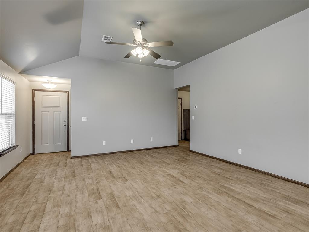 611 Red Cedar Way Property Photo 16