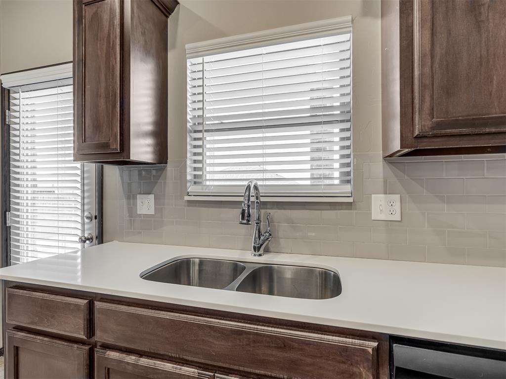 611 Red Cedar Way Property Photo 23