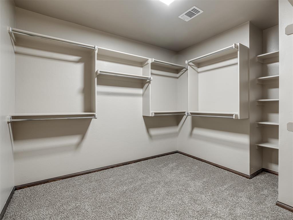 611 Red Cedar Way Property Photo 30