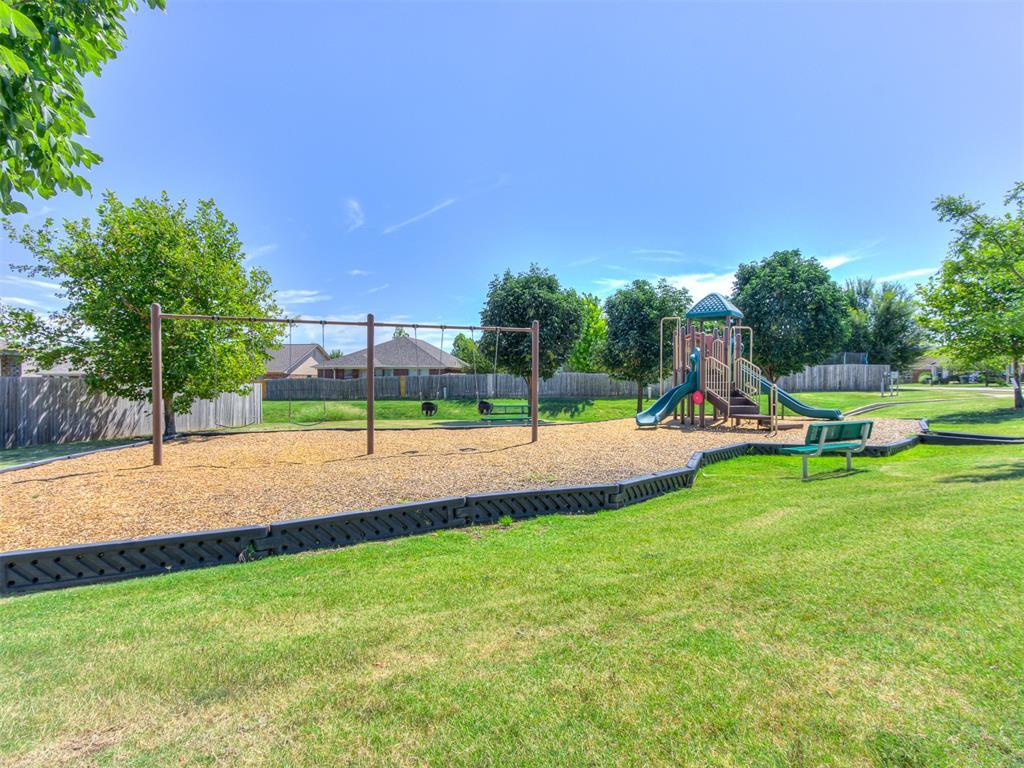 611 Red Cedar Way Property Photo 46