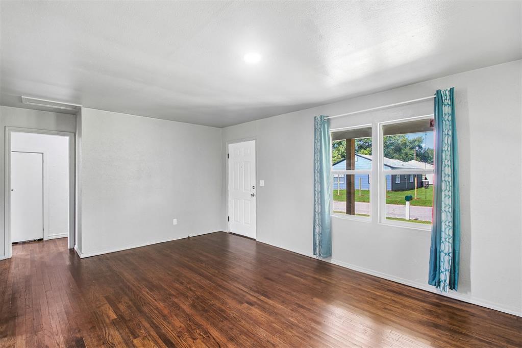 804 N Santa Fe Avenue Property Photo 7