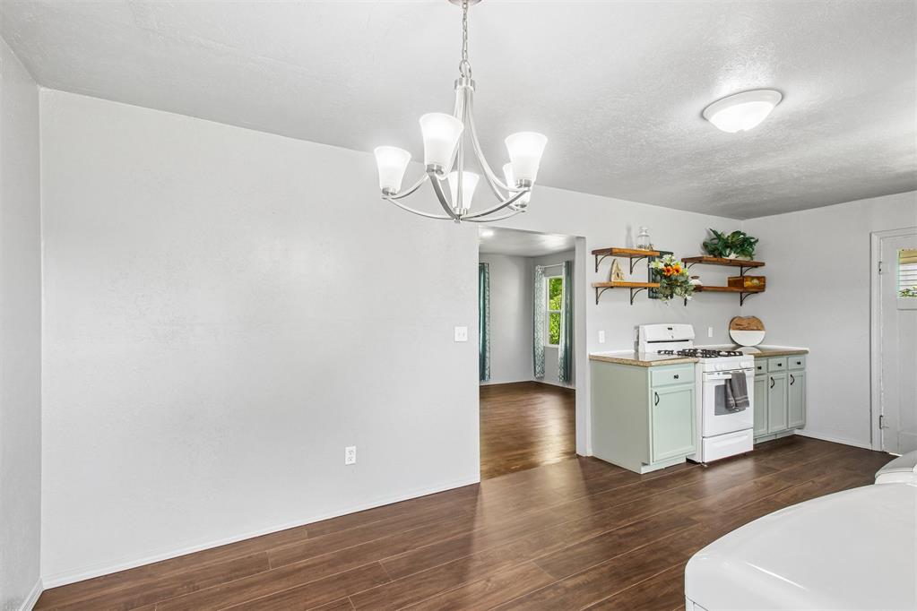 804 N Santa Fe Avenue Property Photo 14