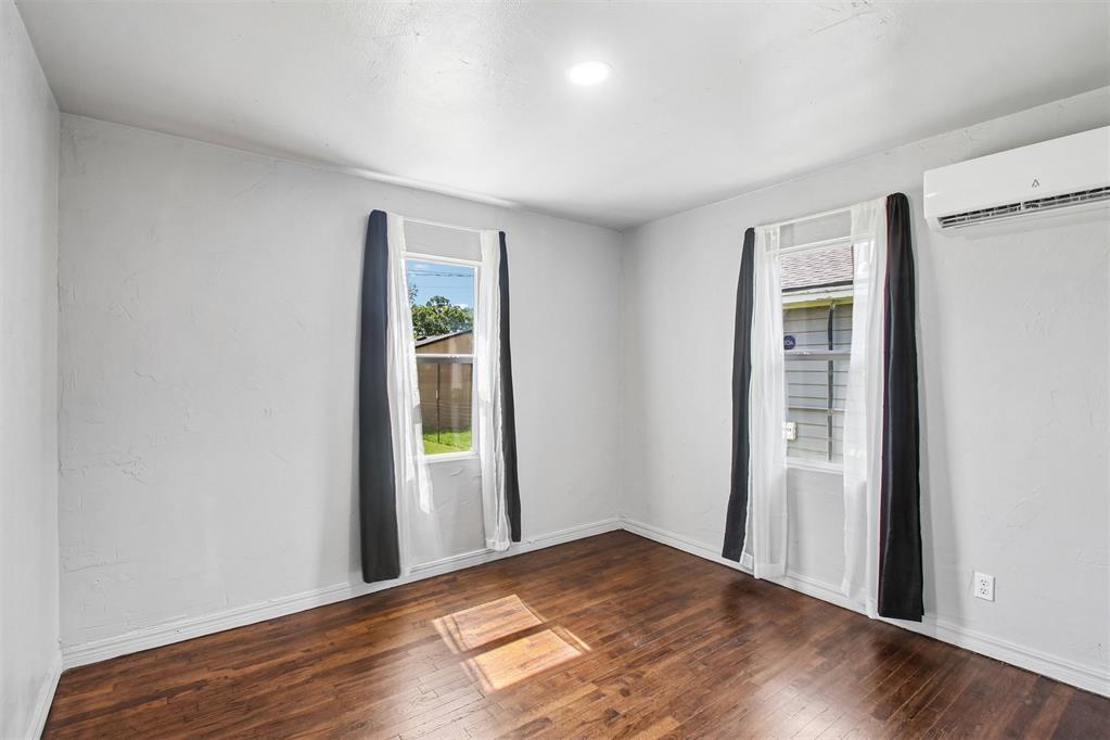 804 N Santa Fe Avenue Property Photo 17