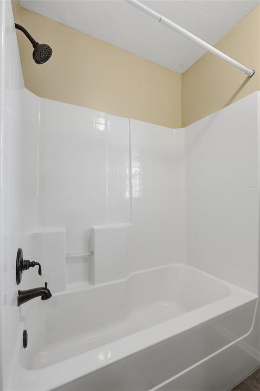909 Cimarron Creek Drive Property Photo 19