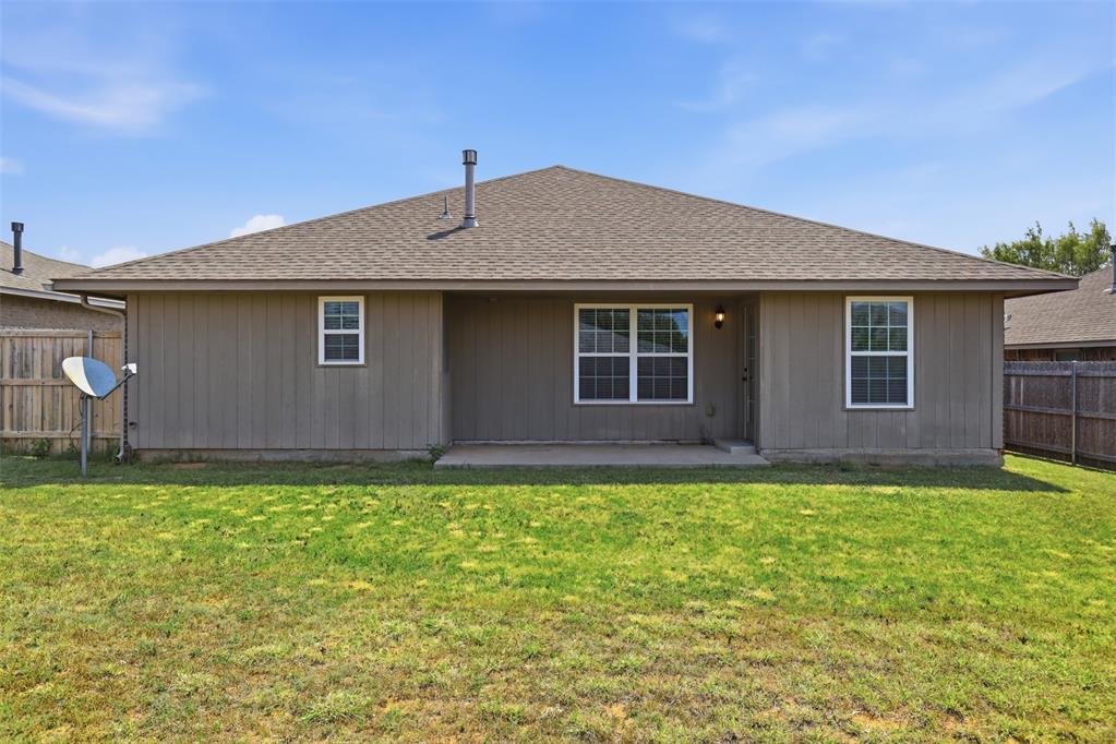 909 Cimarron Creek Drive Property Photo 27