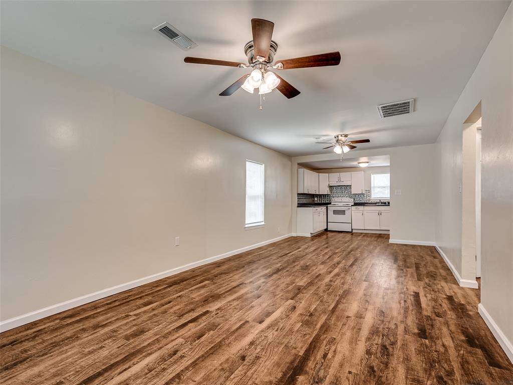 1823 N Louisa Avenue Property Photo 9