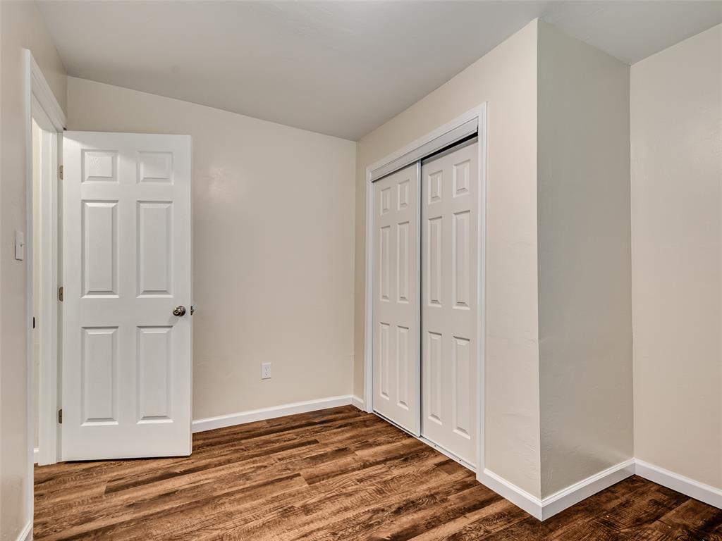 1823 N Louisa Avenue Property Photo 20