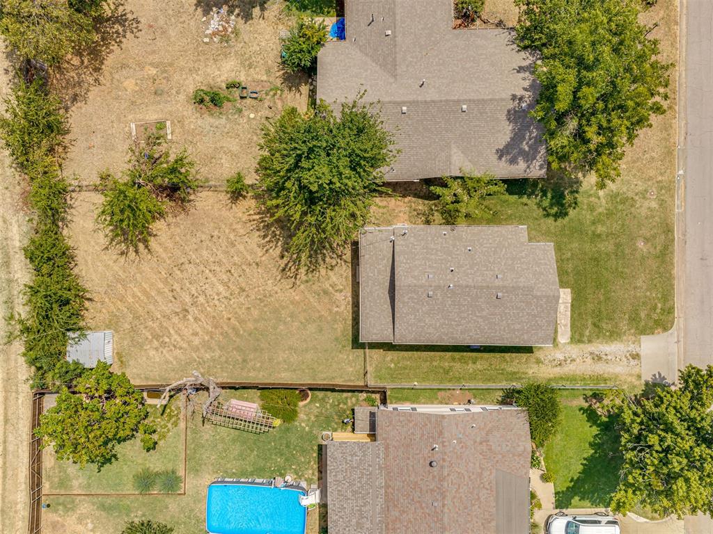 1823 N Louisa Avenue Property Photo 28