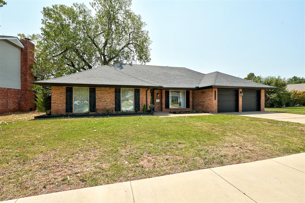 11704 N Victoria Drive Property Photo 2
