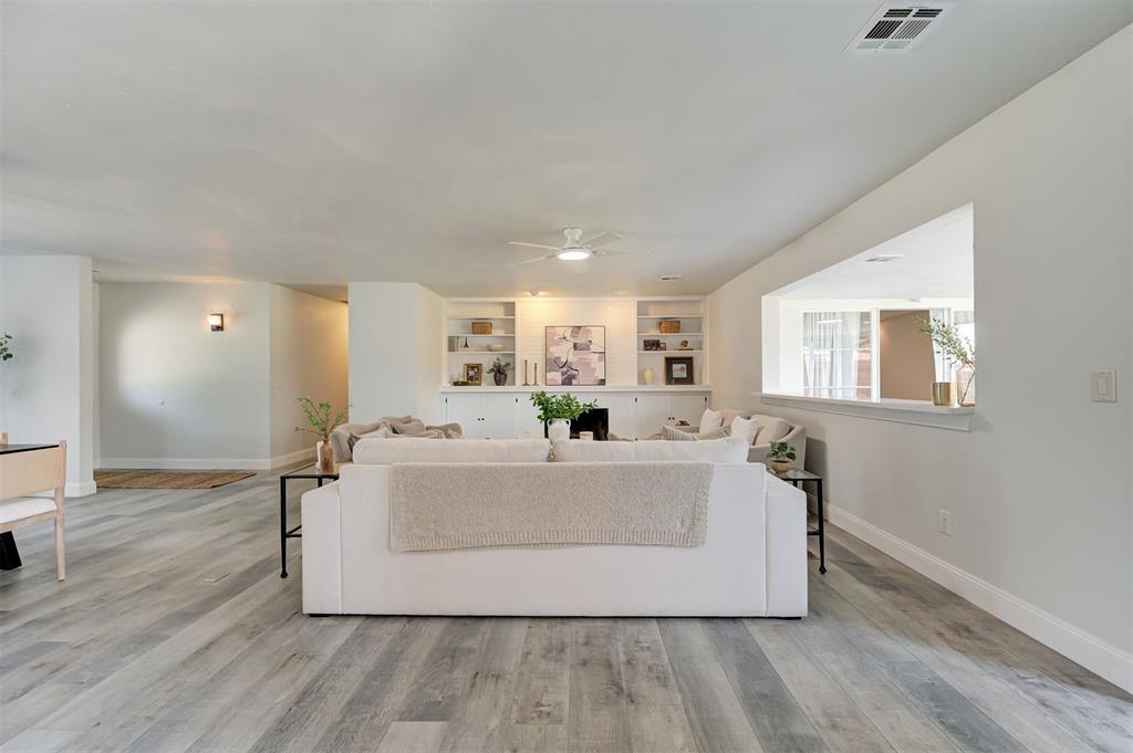 11704 N Victoria Drive Property Photo 8