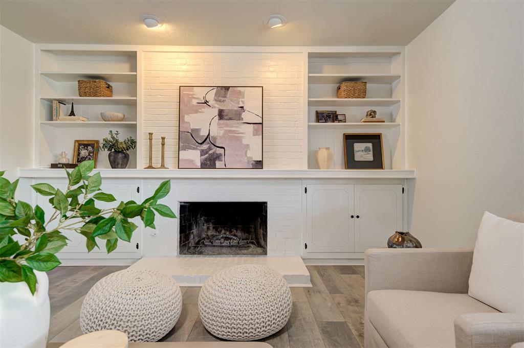 11704 N Victoria Drive Property Photo 10
