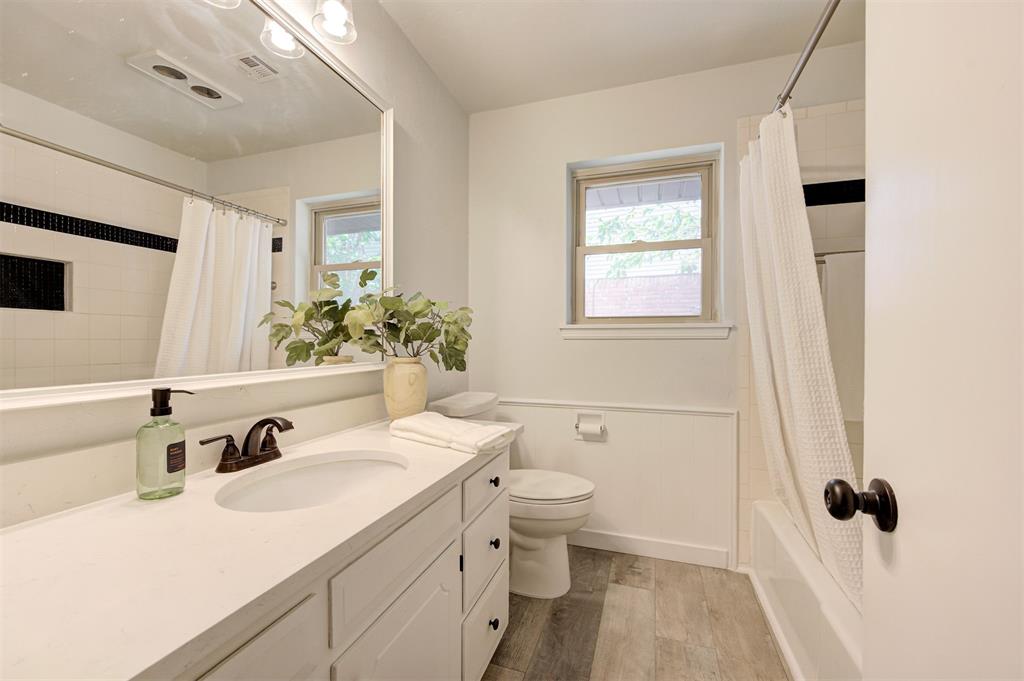 11704 N Victoria Drive Property Photo 41