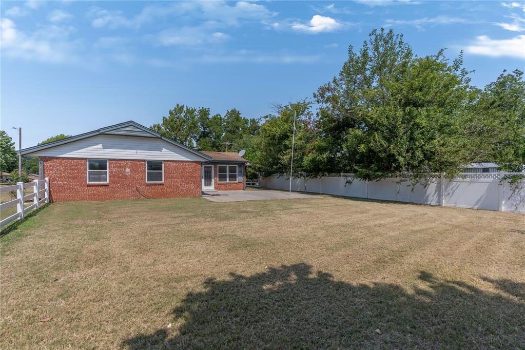 601 Country Club Circle Property Photo 33
