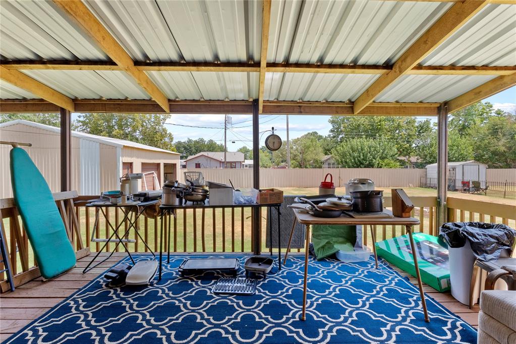 502 3rd Street Property Photo 24